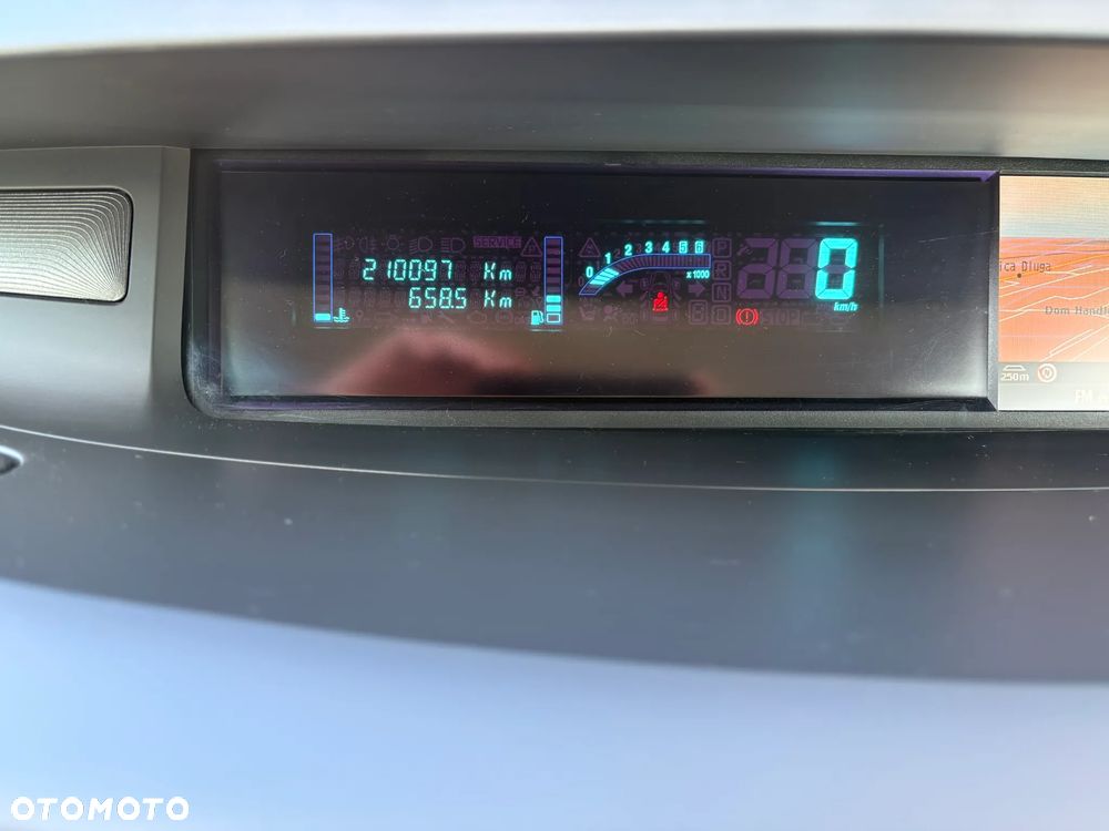 Renault Espace 2.0 dCi FAP Celsium - 9