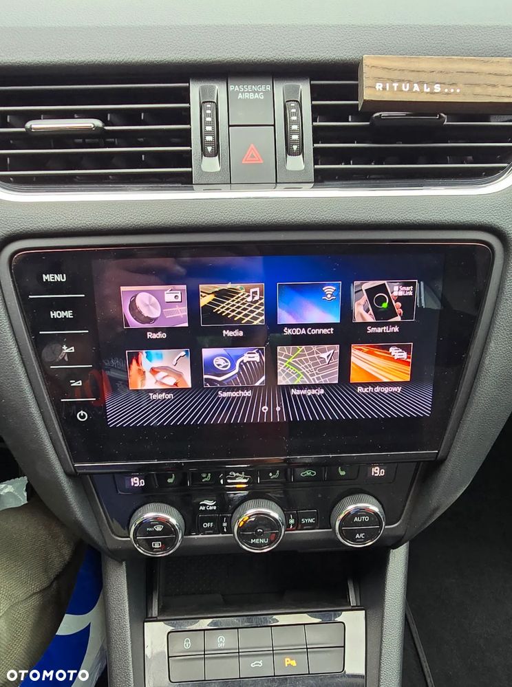 Skoda Octavia 2.0 TDI DSG Premium Edition - 13
