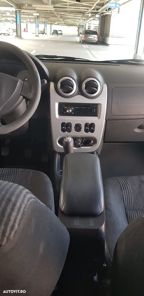 Dacia Logan 1.5 90CP Laureate - 13