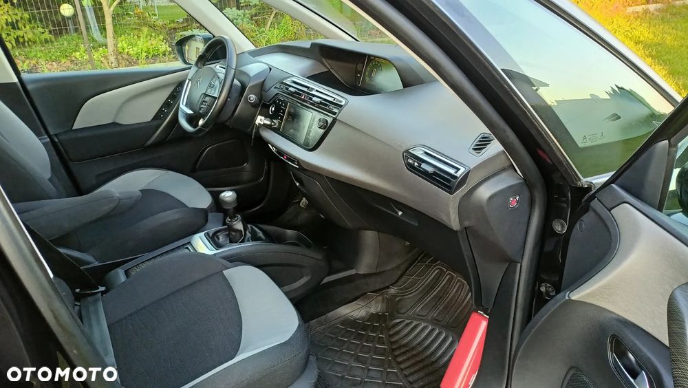 Citroën C4 Grand Picasso 1.6 e-HDi Exclusive - 16