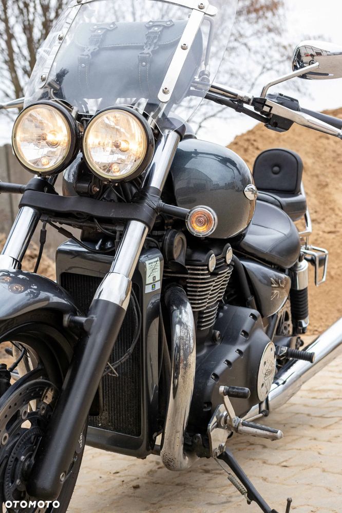 Triumph Thunderbird - 10