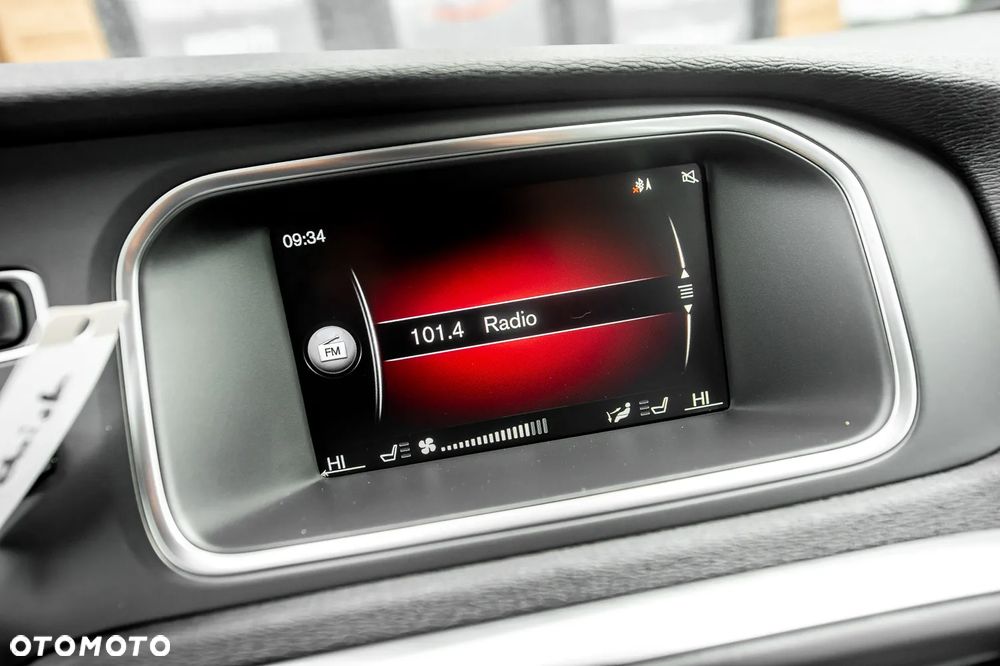 Volvo V40 Cross Country T5 AWD Geartronic Momentum - 18