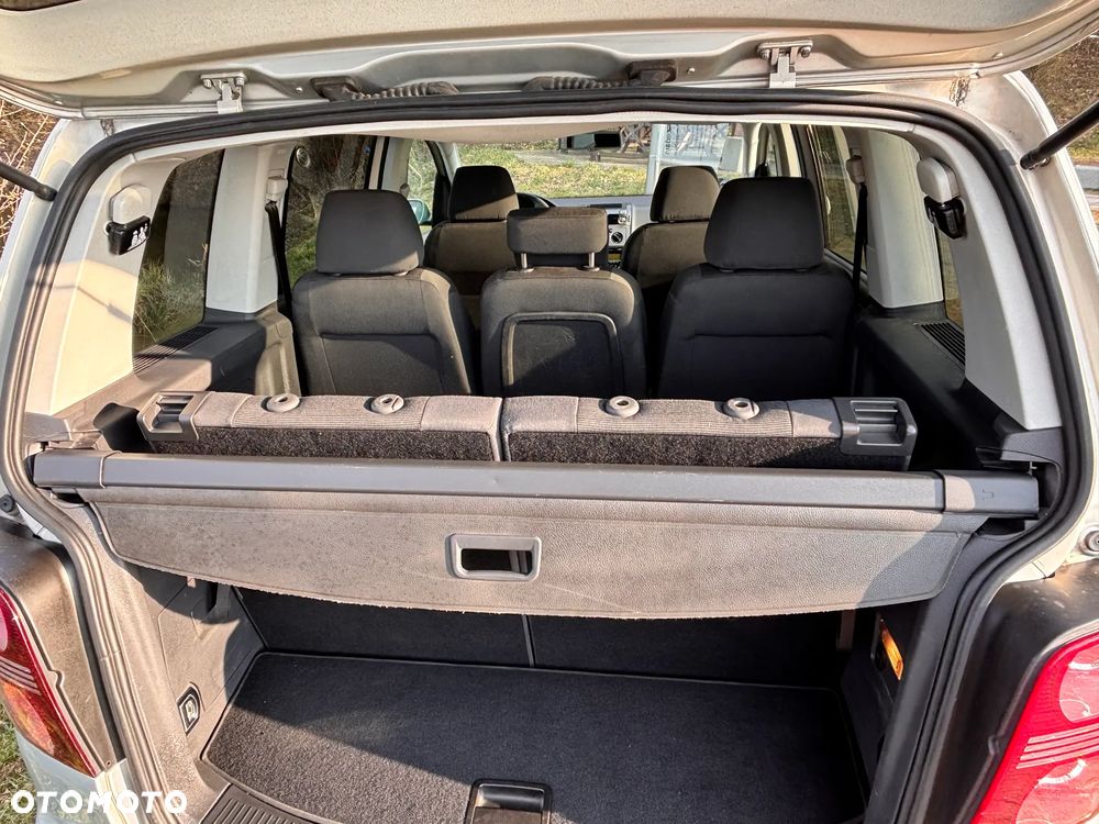Volkswagen Touran 1.9 TDI Trendline - 4