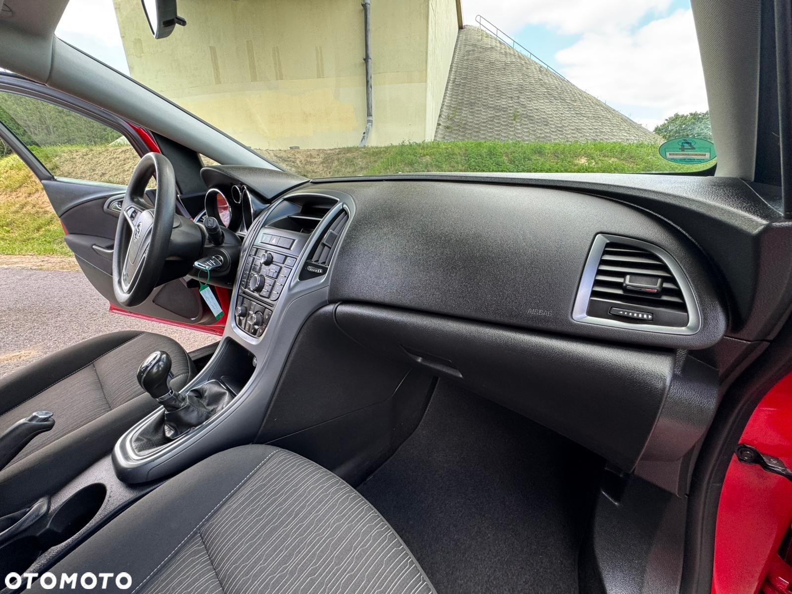 Opel Astra 1.6 Sports Tourer Innovation - 37