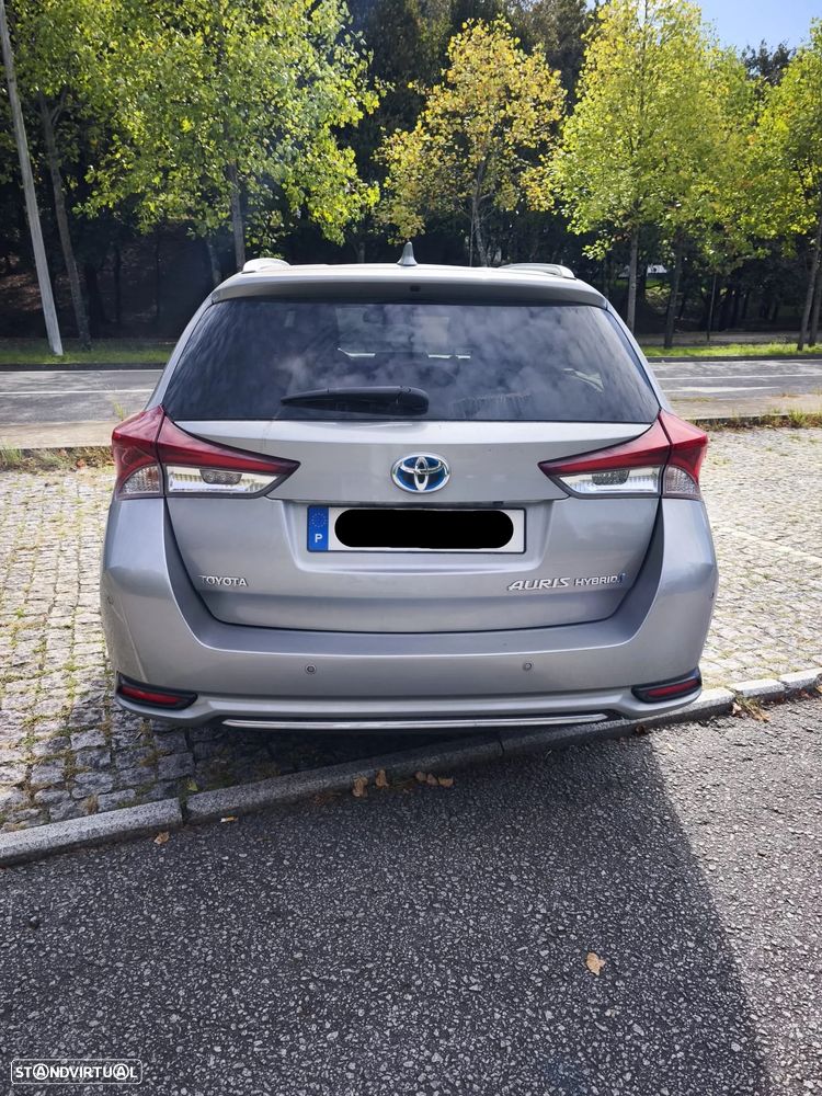 Toyota Auris Touring Sports 1.8 HSD Comfort+P.Sport - 6