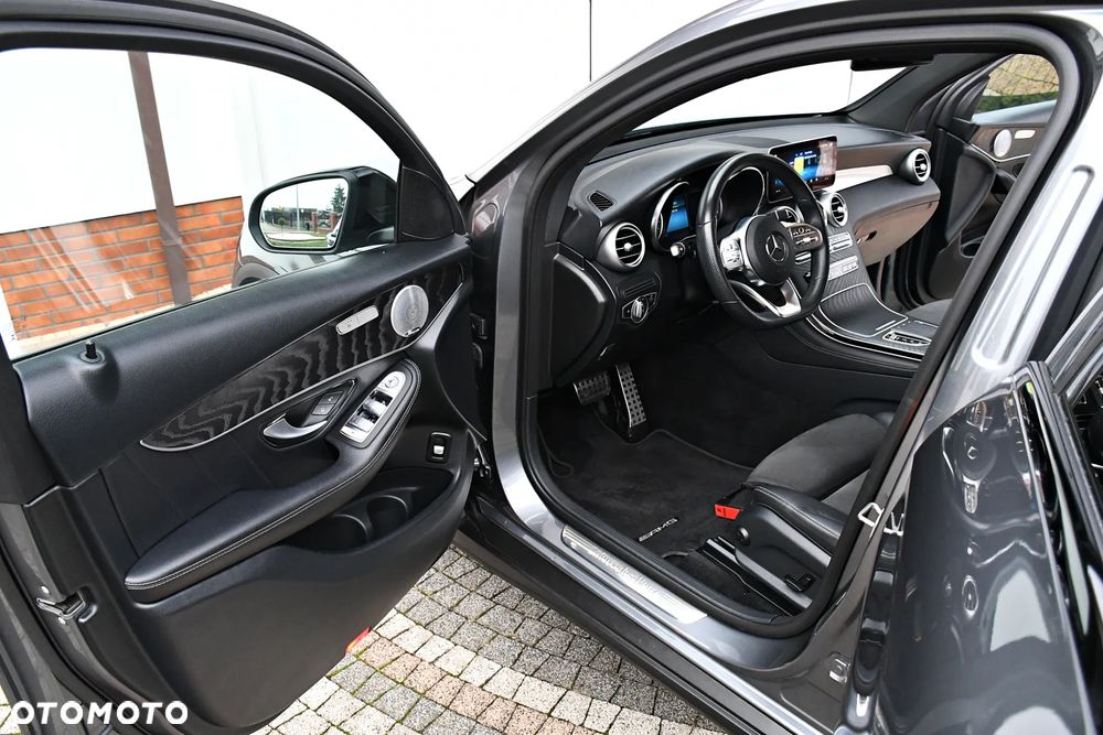 Mercedes-Benz GLC 200 4Matic 9G-TRONIC AMG Line - 25