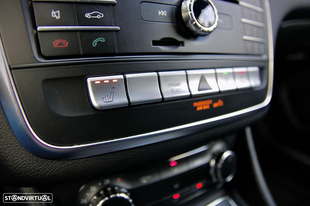 Mercedes-Benz CLA 200 d Shooting Brake AMG Line Aut. - 25