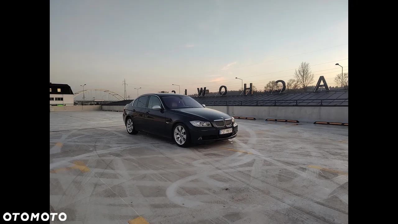 BMW Seria 3 330xi - 4