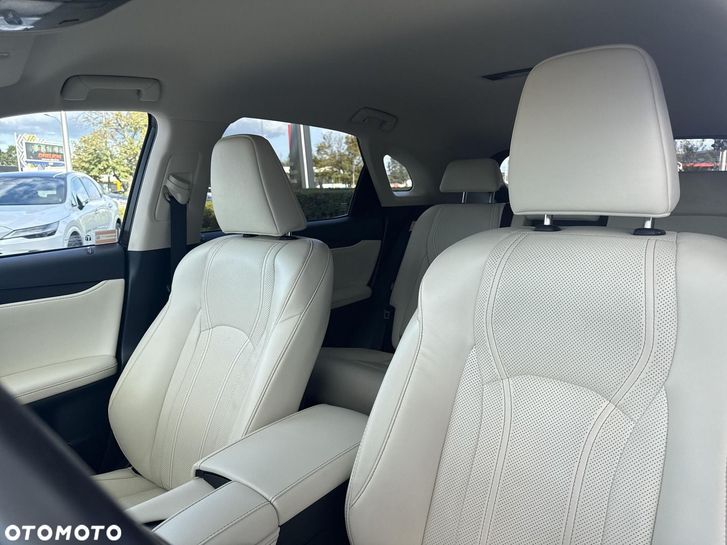 Lexus RX 450h F-Impression - 12