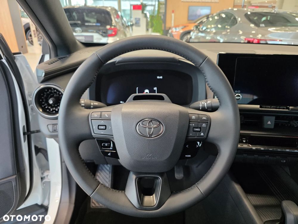 Toyota C-HR - 16