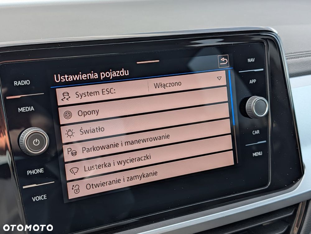 Volkswagen T-Roc 1.5 TSI Life Plus DSG - 23