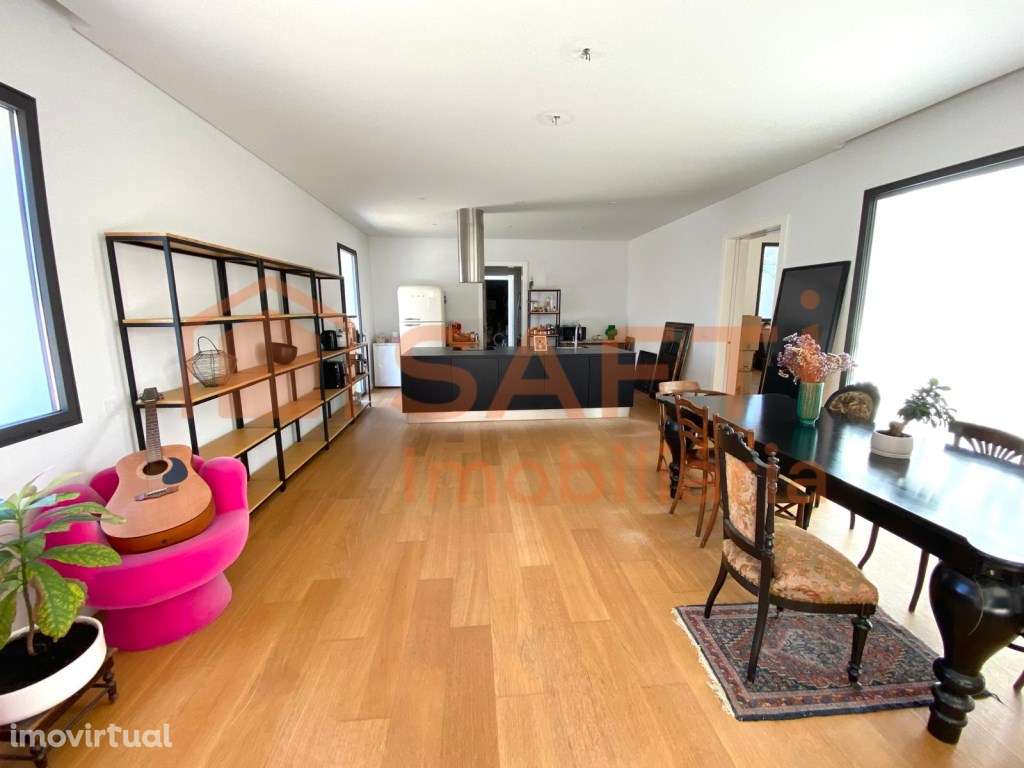 Moradia moderna térrea em Palmela, a menos de meia hora de Lisboa - Grande imagem: 3/36