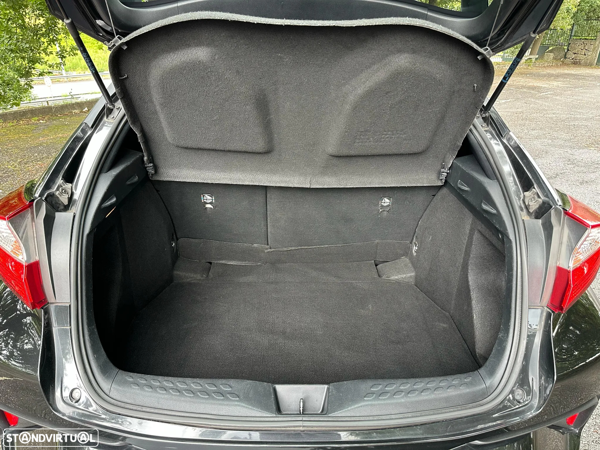 Toyota C-HR 1.2T Comfort - 30