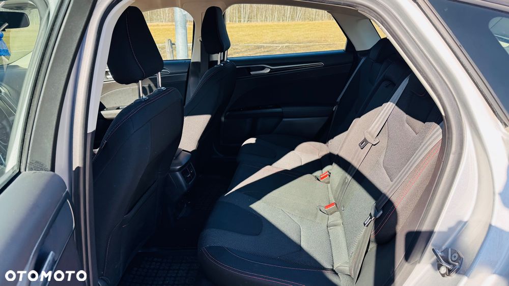 Ford Mondeo 2.0 EcoBlue Titanium - 9