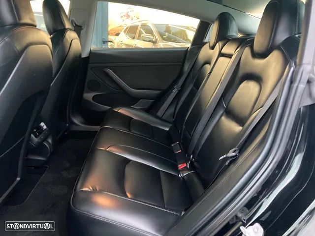 Tesla Model 3 RWD - 28