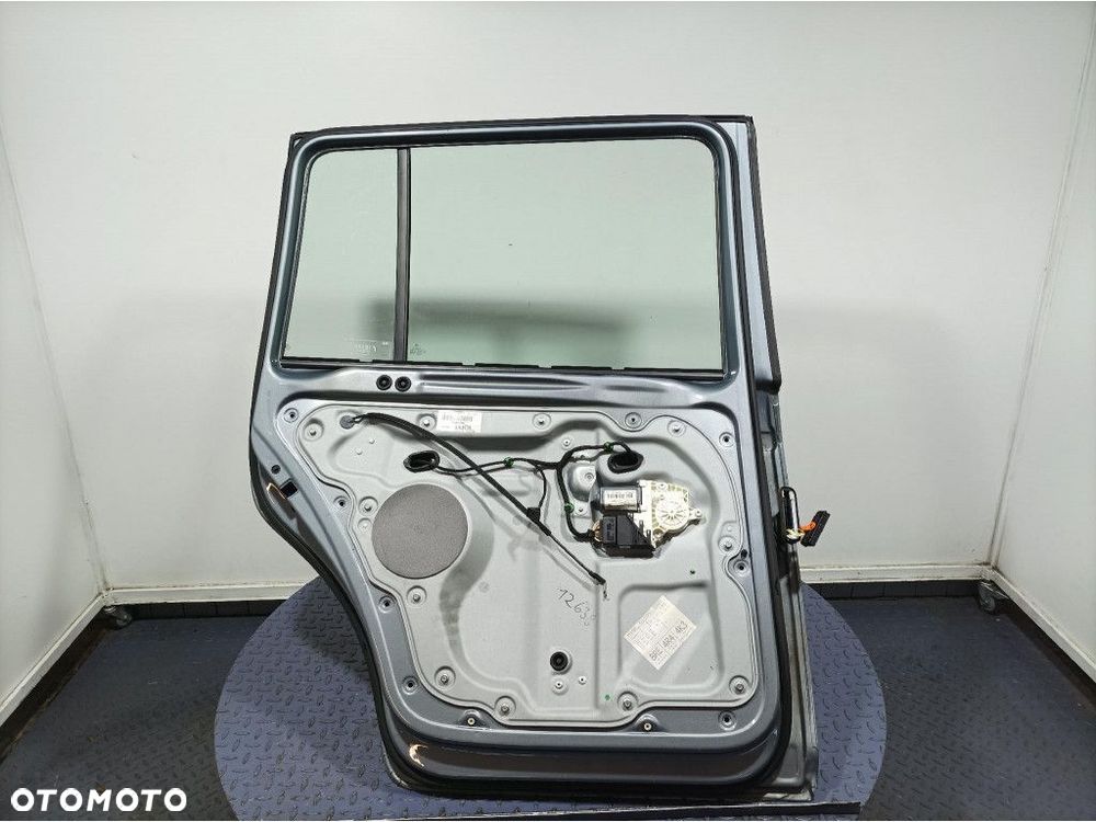 VW TOURAN I LIFT DRZWI TYŁ TYLNE LEWE LR7N - 12
