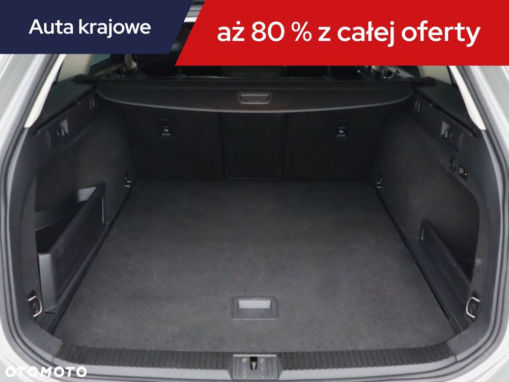 Volkswagen Passat Variant - 16