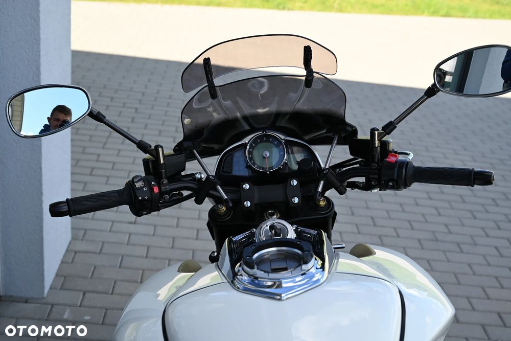 Suzuki GSX-R - 7