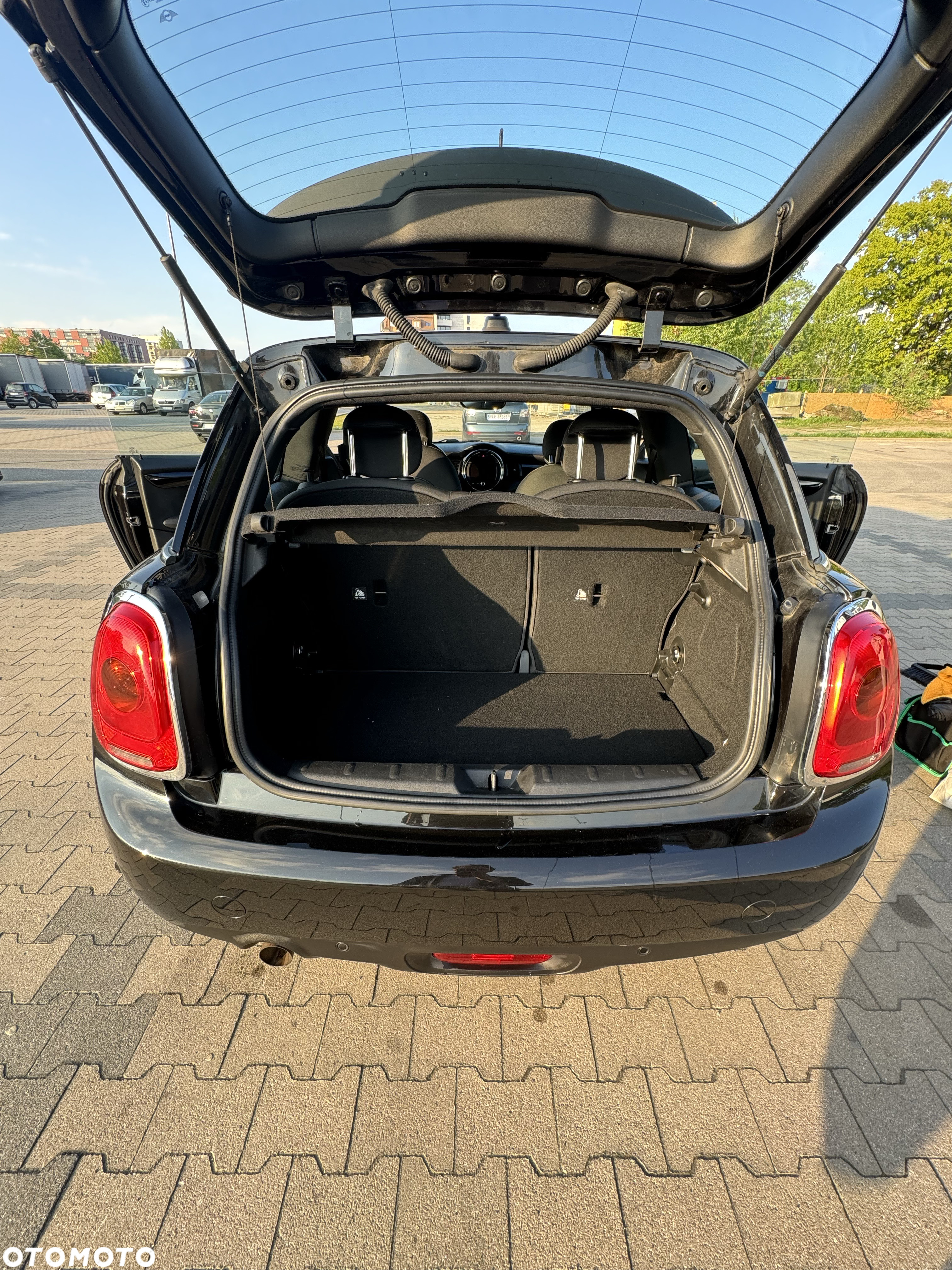 MINI ONE D - 5
