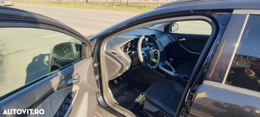 Ford Focus 1.6 TDCi DPF Start-Stopp-System Titanium - 9