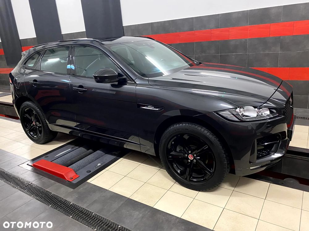 Jaguar F-Pace 20d AWD R-Sport - 5