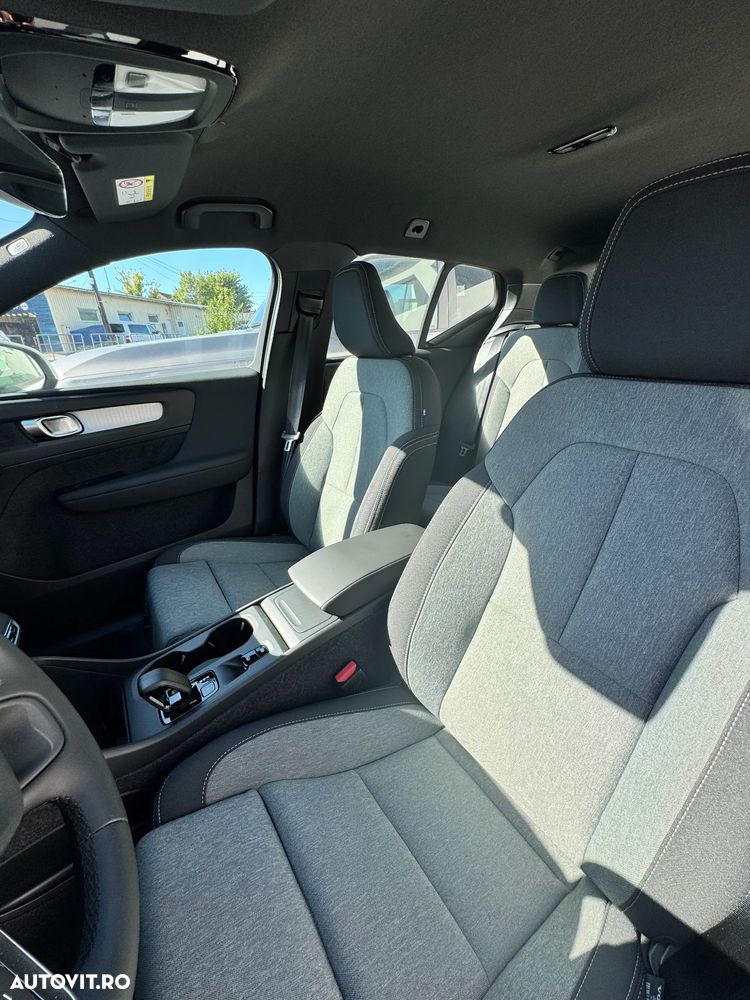 Volvo XC 40 B3 AT FWD MHEV Core - 12