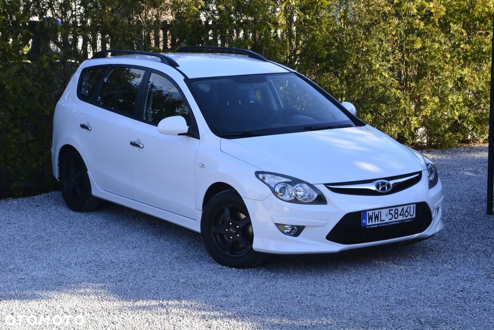 Hyundai i30 1.6 CRDi Comfort EU5 - 12