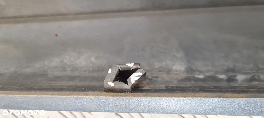 Suzuki Jimny Listwa Progowa Lewa Prawa Różne Kolory - 20