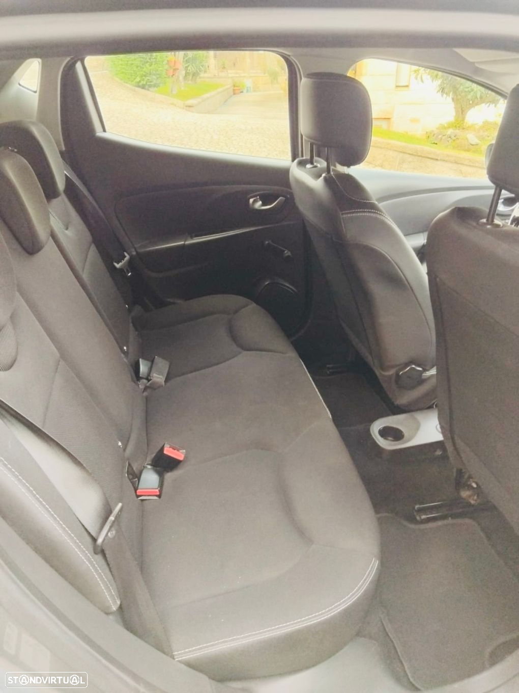 Renault Clio 0.9 TCE Limited - 9