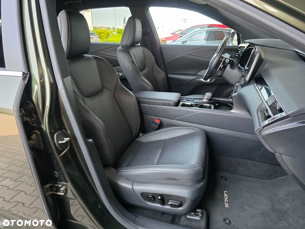Lexus RX - 21