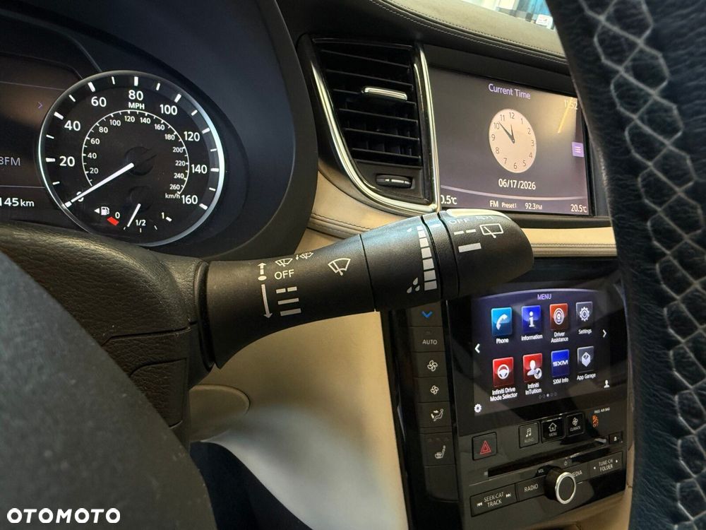 Infiniti QX50 - 32
