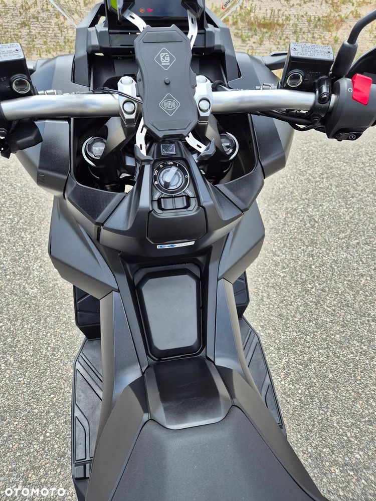 Honda ADV350 - 15