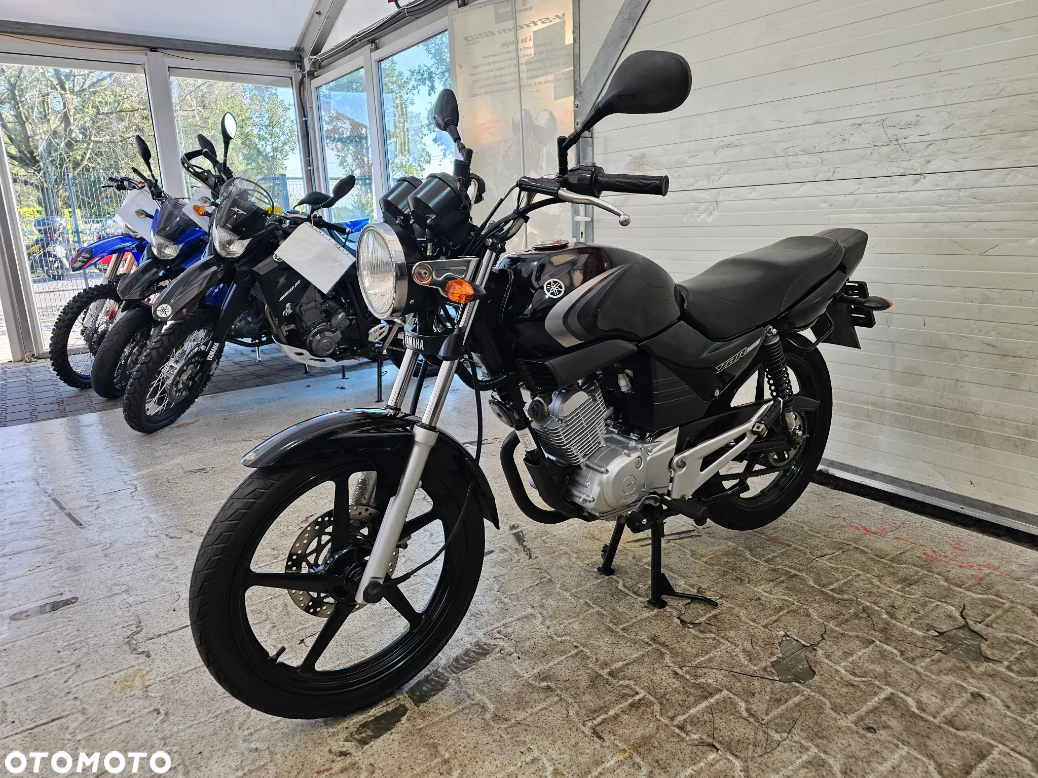 Yamaha YBR - 15