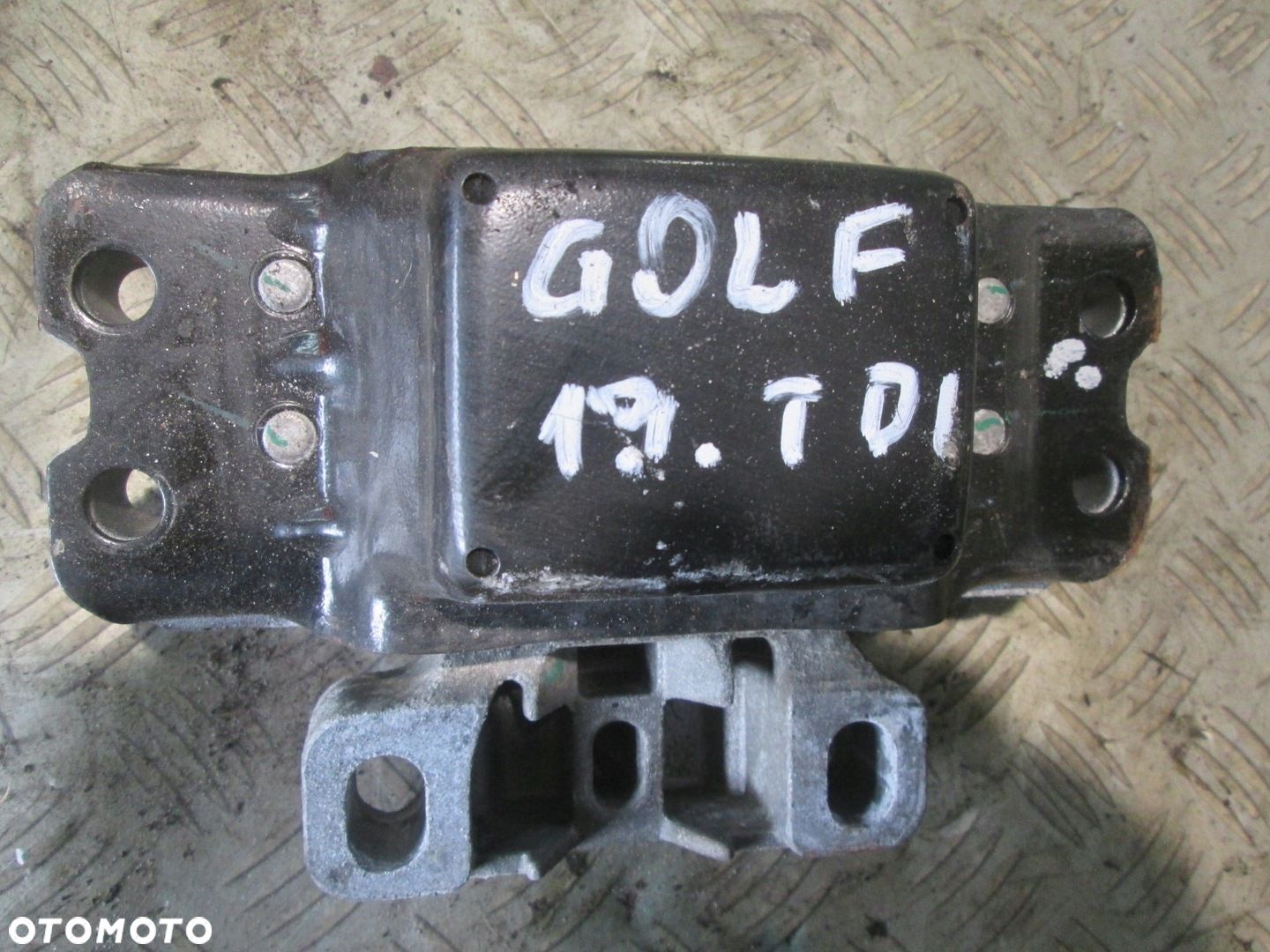 PODUSZKA METALOWO GUMOWA VW GOLF 1.9 TDI - 1