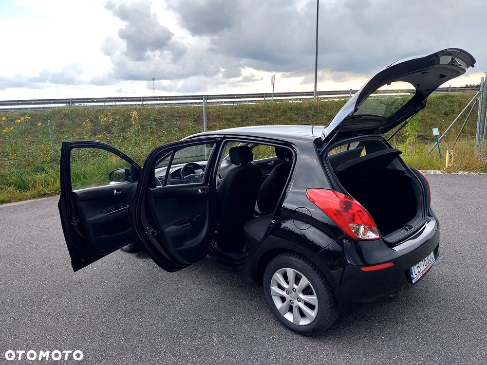 Hyundai i20 - 13