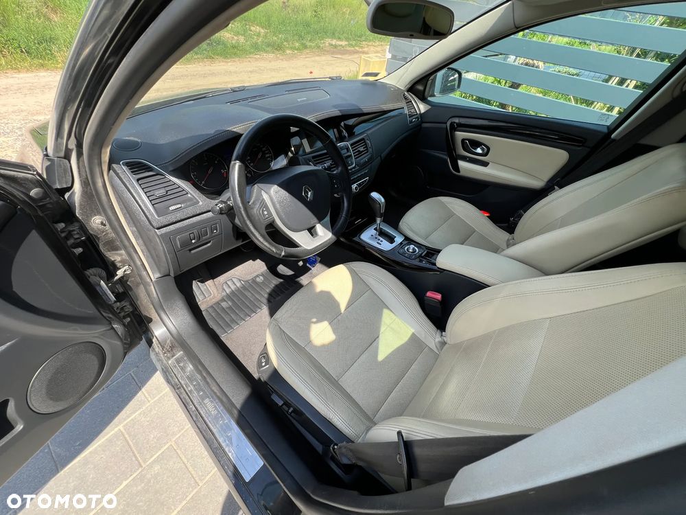 Renault Laguna 2.0 dCi Initiale - 4