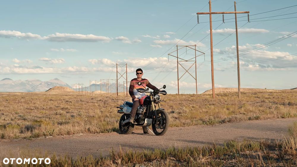 Triumph Scrambler - 9