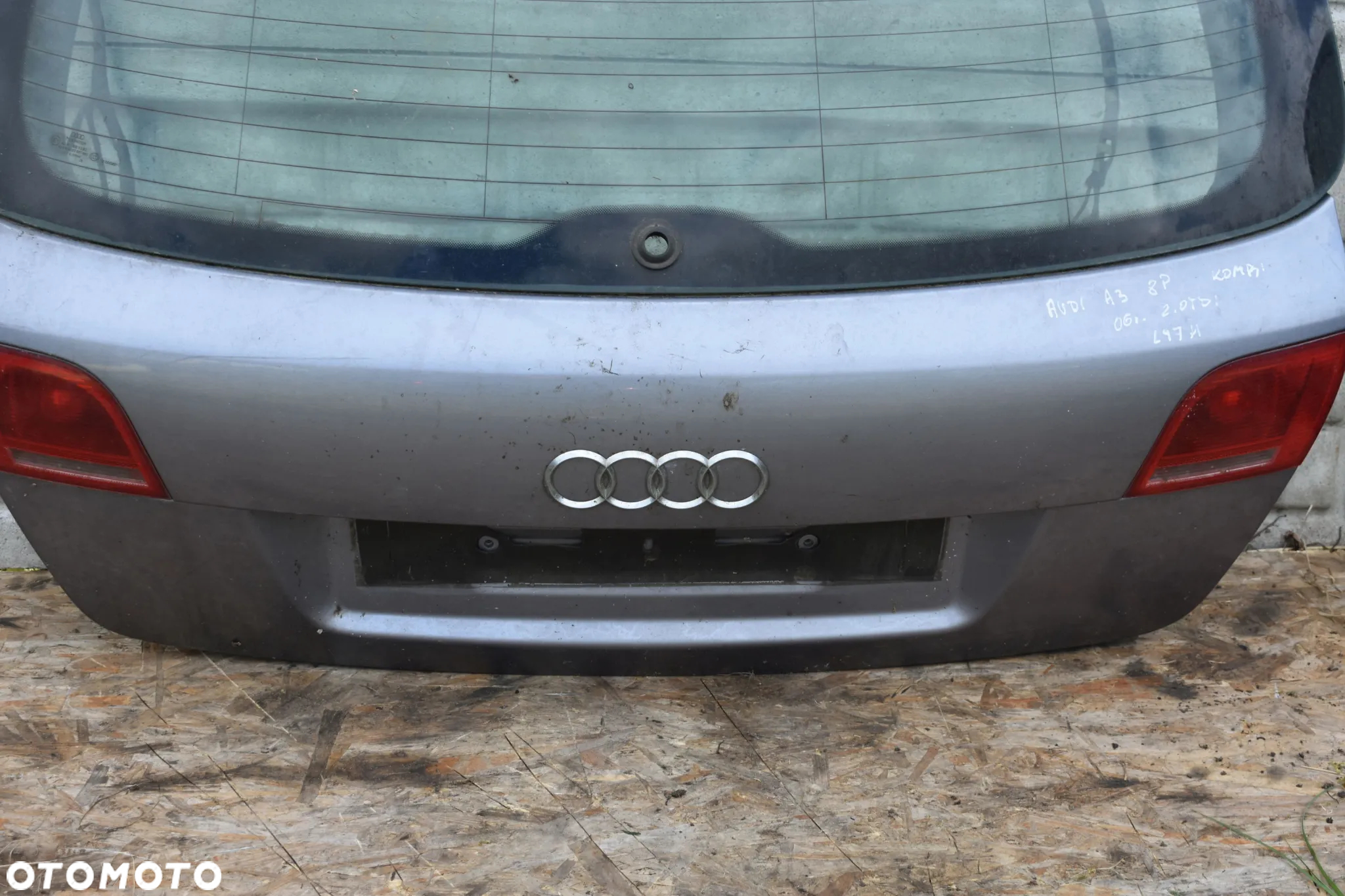KLAPA BAGAŻNIKA AUDI A3 8P 5D LY7H - 4