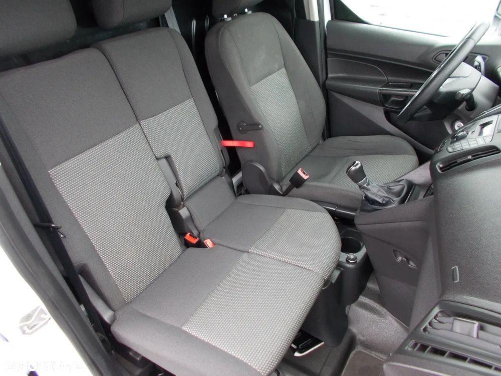 Ford Transit Connect - 15