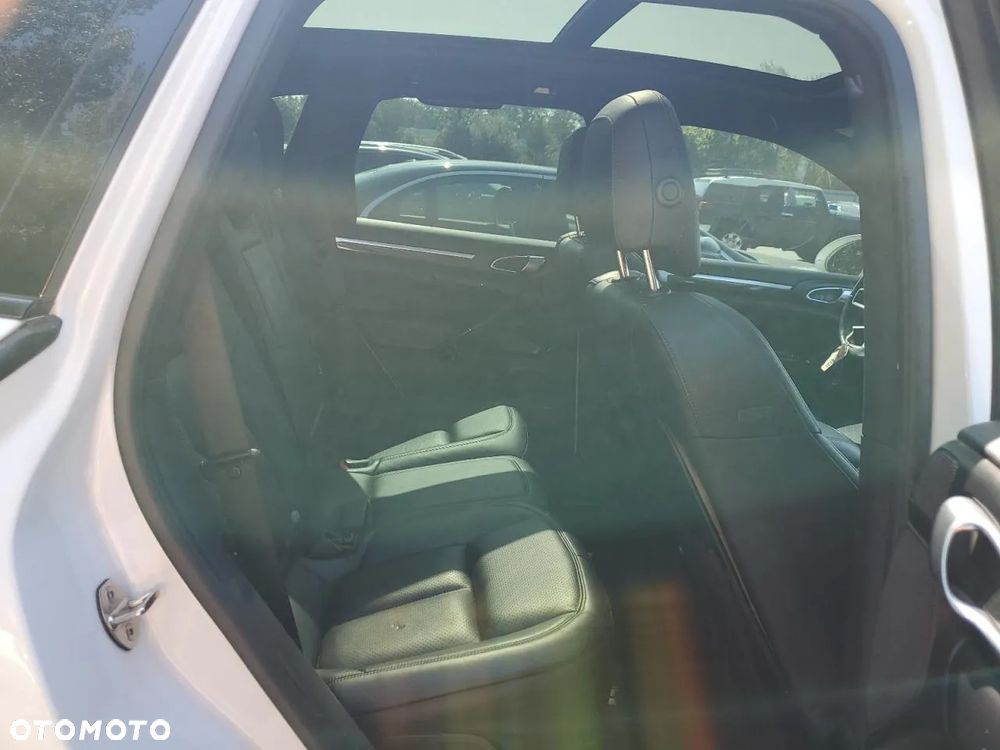 Porsche Cayenne S E-Hybrid Platinum Edition - 11