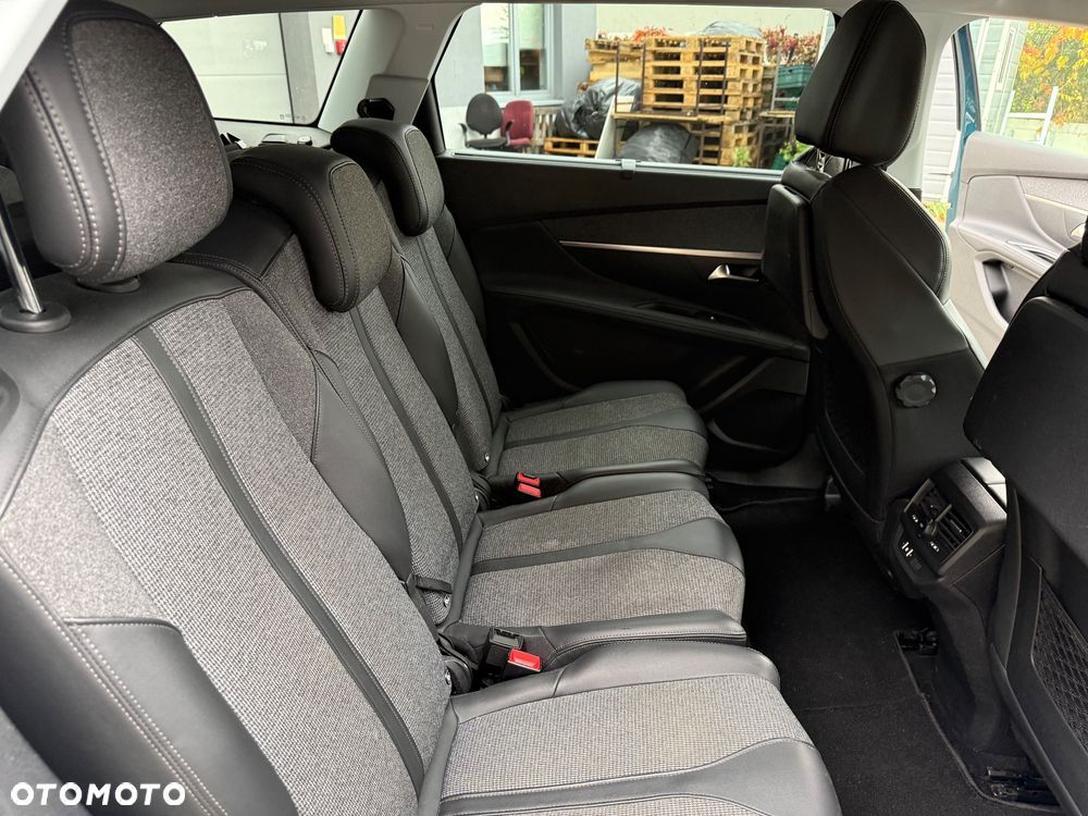 Peugeot 5008 1.2 PureTech Allure Pack S&S - 19