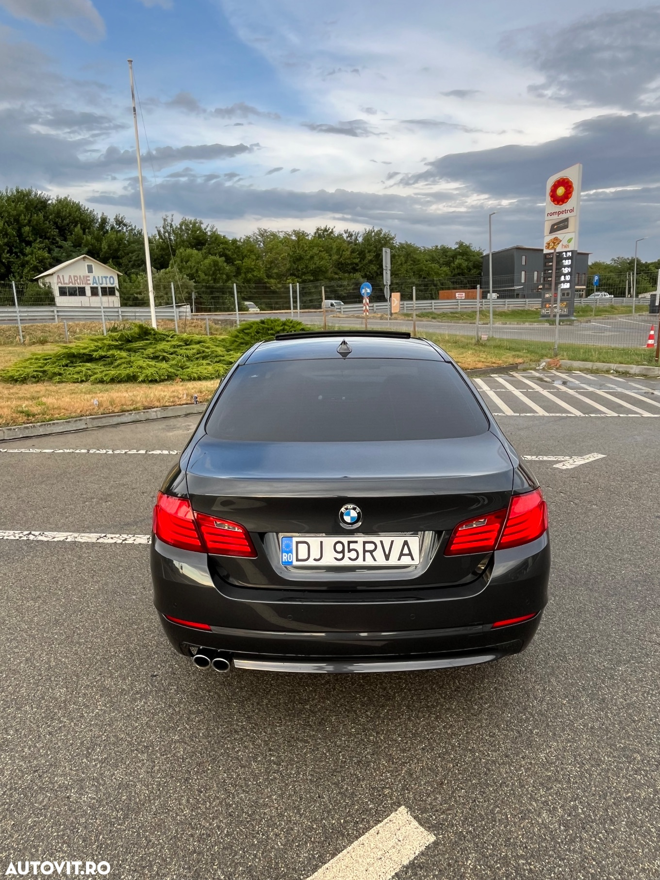 BMW Seria 5 530d xDrive - 5