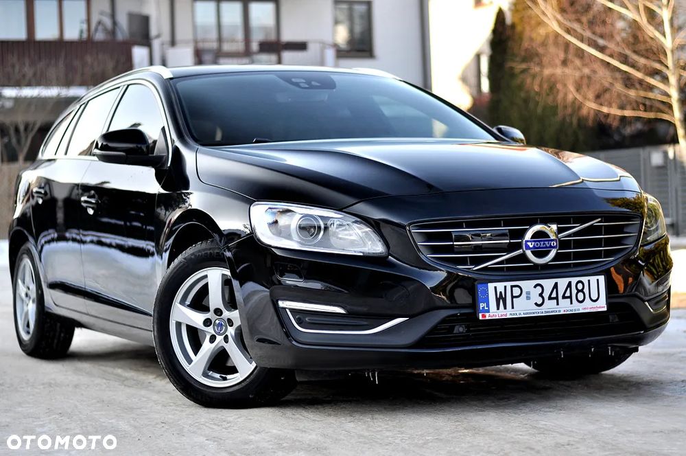 Volvo V60 D4 Geartronic Summum - 17