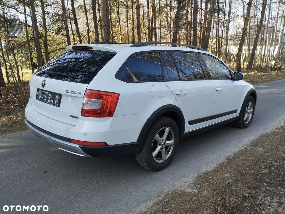 Skoda Octavia 2.0 TDI 4x4 DSG Scout - 6
