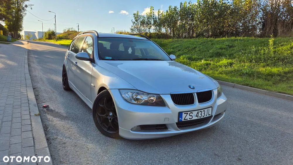 BMW Seria 3 320i - 2