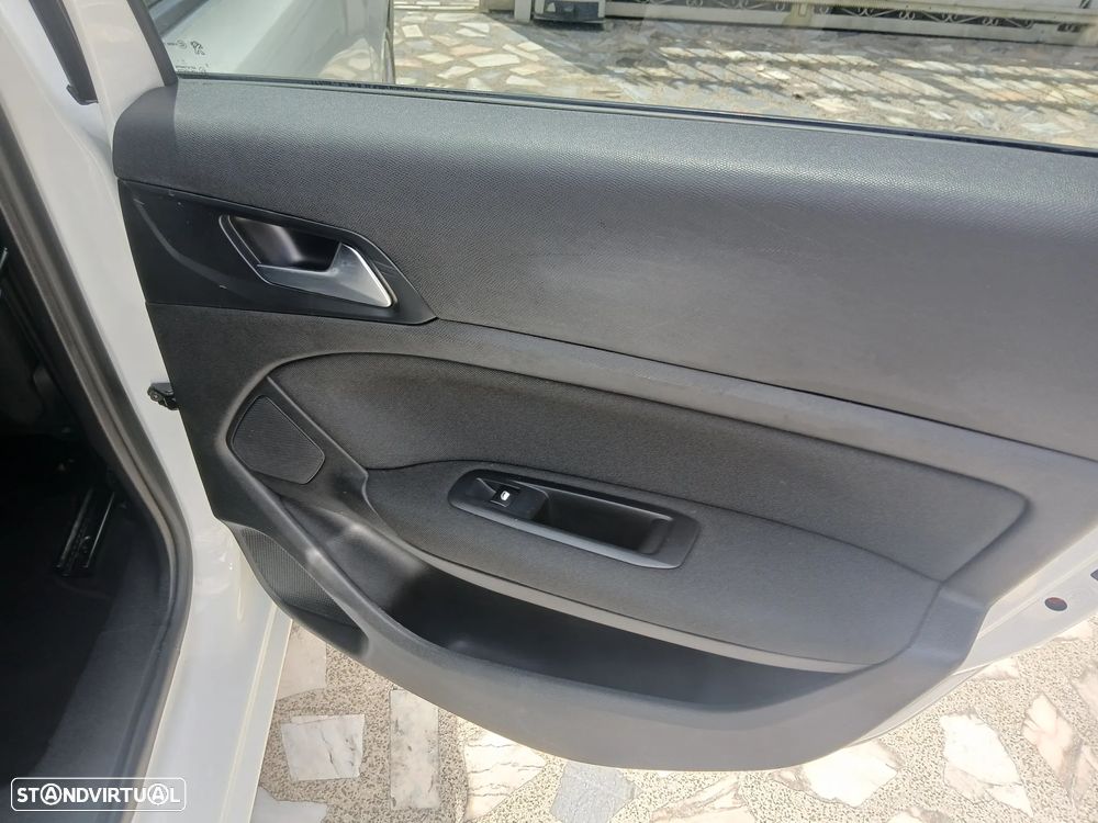 Peugeot 308 SW 1.5 BlueHDi Active - 39