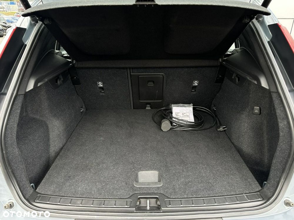 Volvo XC 40 - 18