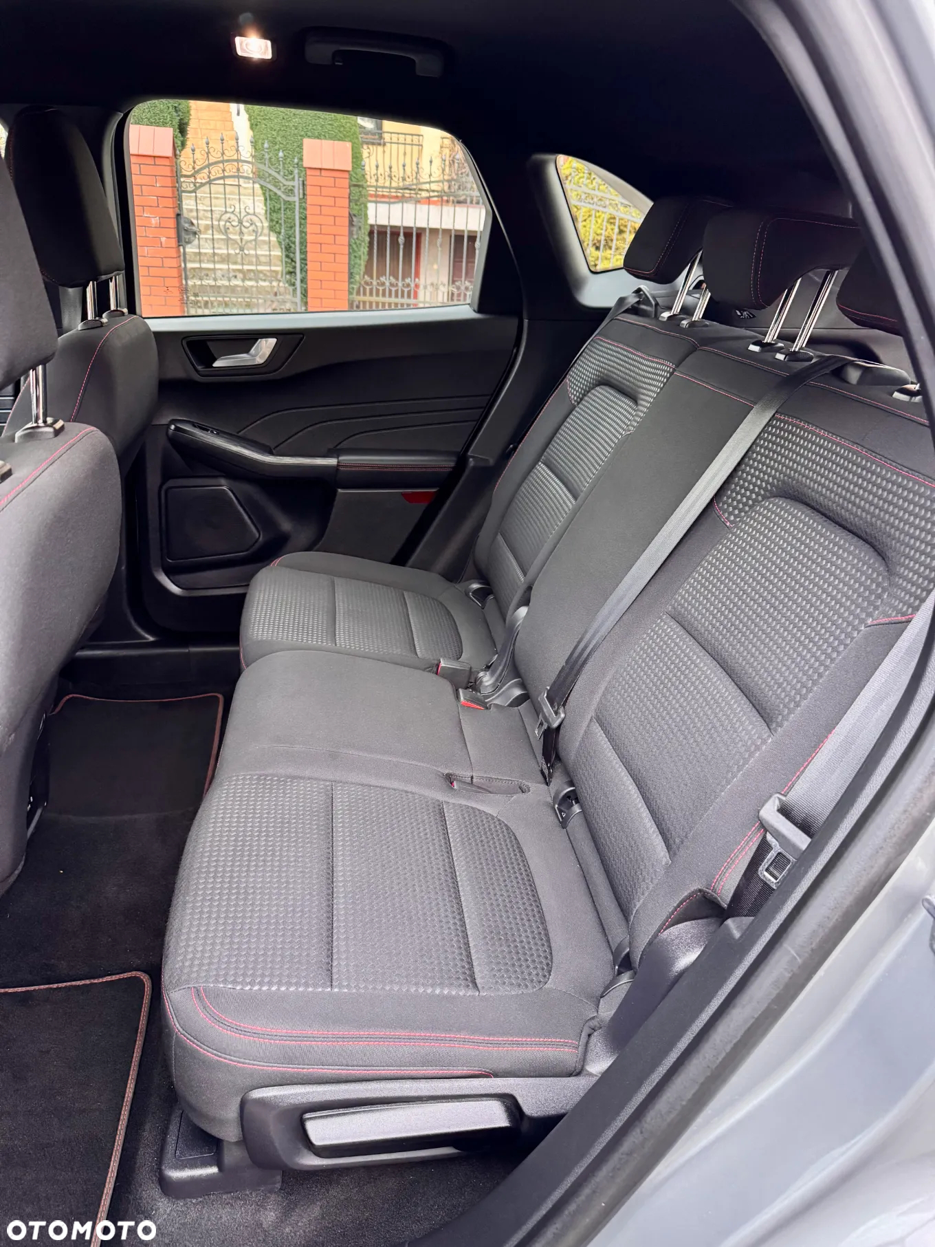 Ford Kuga 2.0 EcoBlue 4x4 ST-LINE - 13