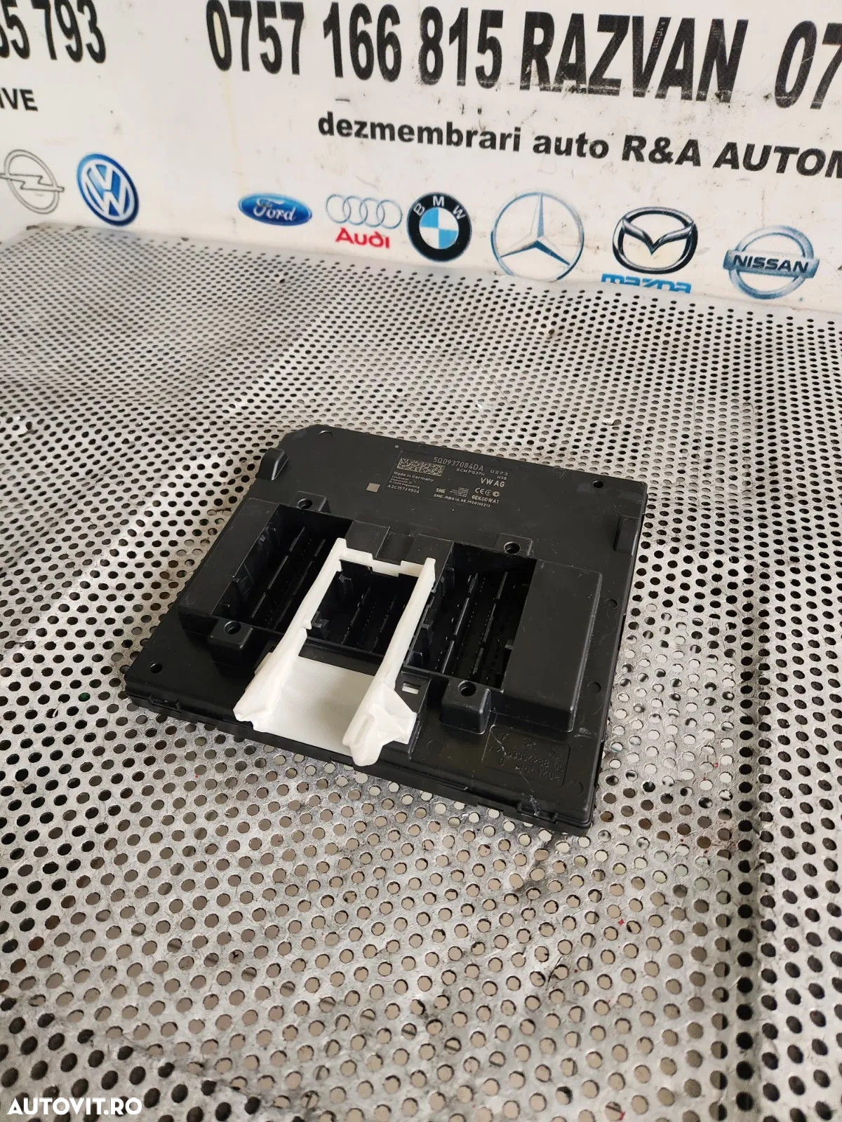 Modul Calculator Confort BCM Vw Seat Skoda An 2018-2019-2020-2021-2022-2023 Cod 5QDA Superb Octavia - 2