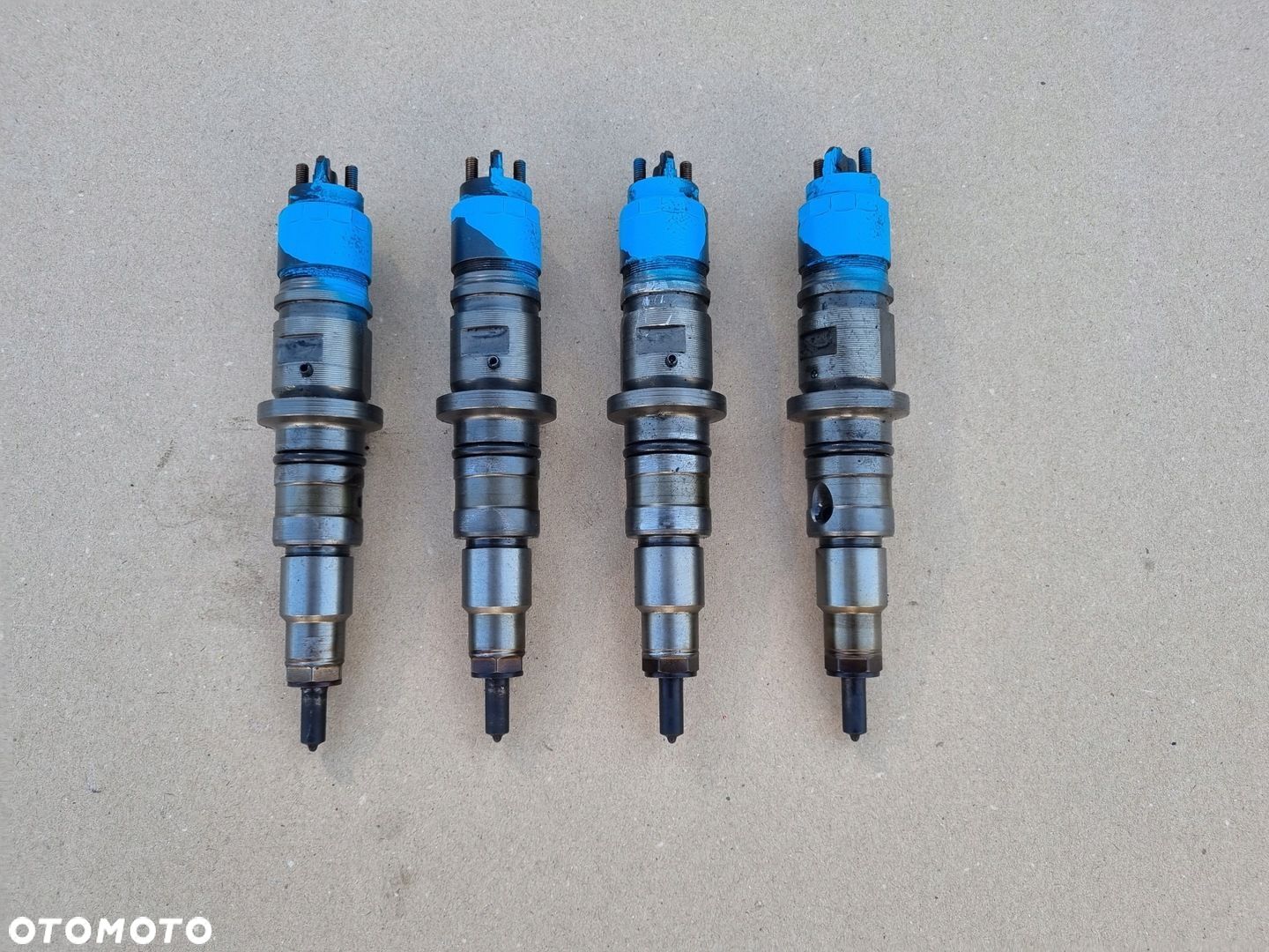 WTRYSKIWACZ WTRYSKIWACZE WTRYSK WTRYSKI IVECO EUROCARGO 3.9 5.9 TECTOR 0445120054 - 1